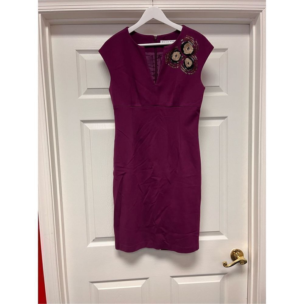 Trina Turk Plum Floral Beaded Sleeveless Career address sz 8 EUC